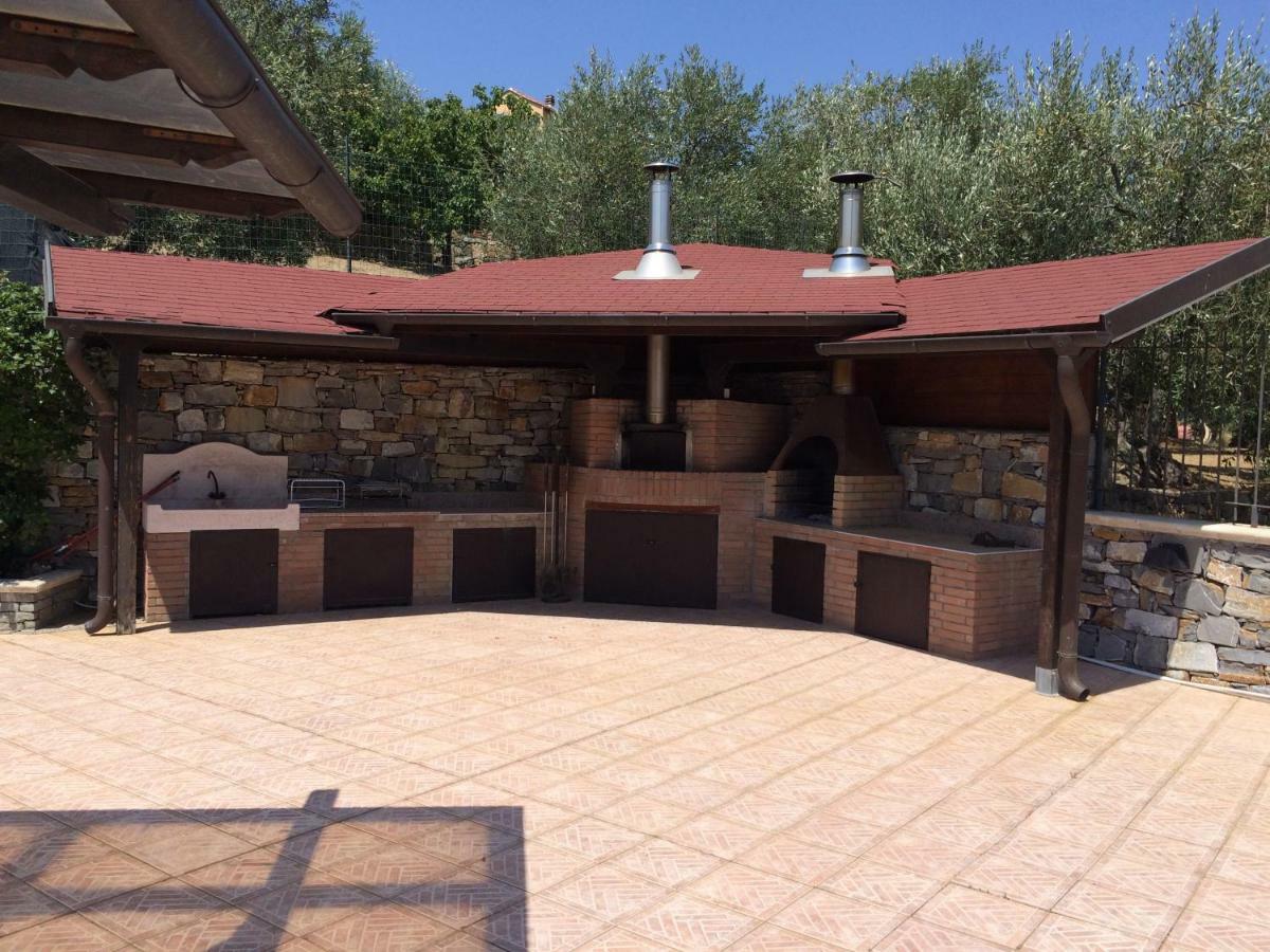 Villa Con Piscina A Imperia, Italy Екстер'єр фото