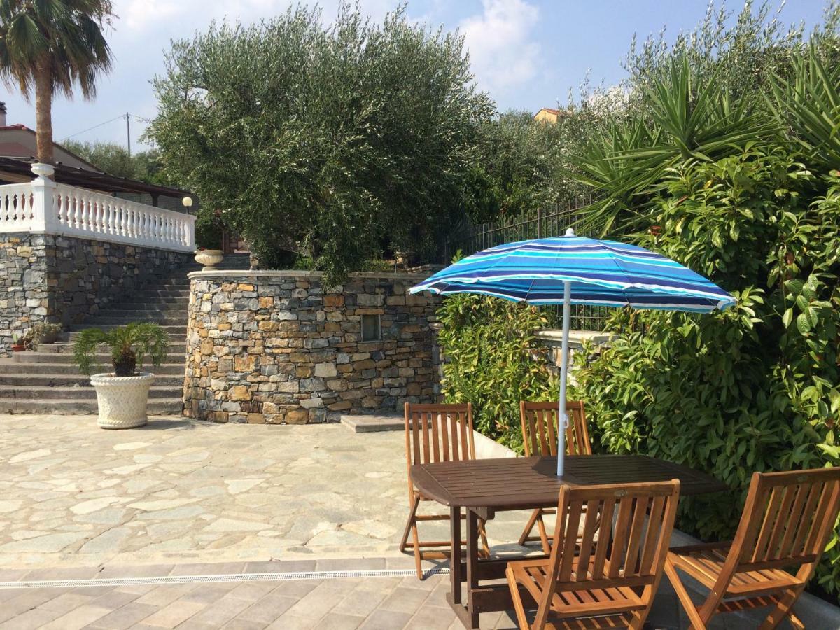Villa Con Piscina A Imperia, Italy Екстер'єр фото