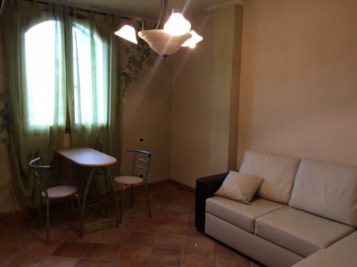 Villa Con Piscina A Imperia, Italy Екстер'єр фото