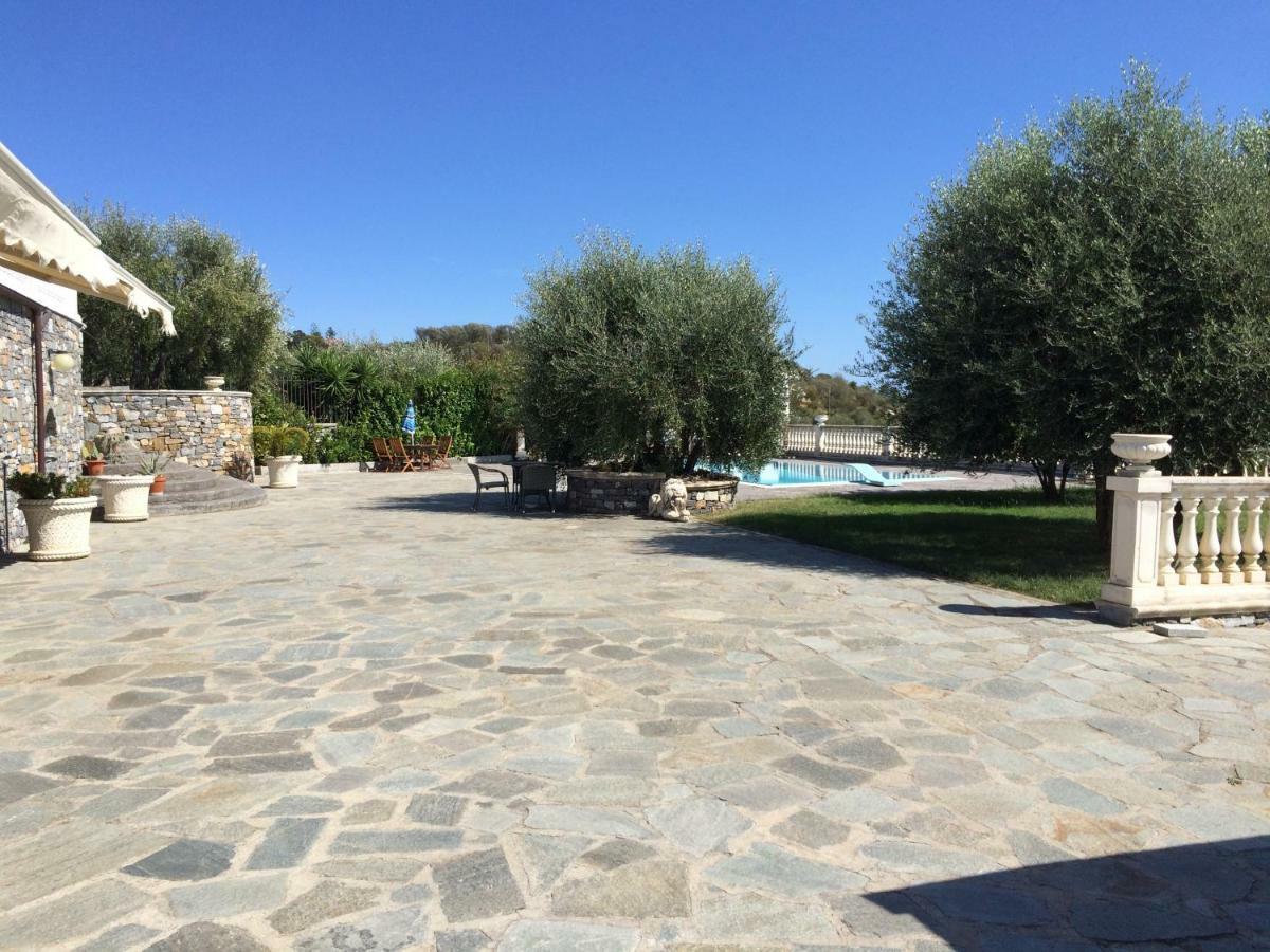 Villa Con Piscina A Imperia, Italy Екстер'єр фото